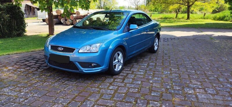 Blau Gebraucht 2007 Ford Focus Cabriolet Cabrio | 3.450 € (Etwas zu teuer) - Bild 1/4
