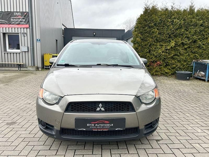Gebraucht Mitsubishi Colt Top 95 PS (69 kW) 2012 Braun Kleinwagen