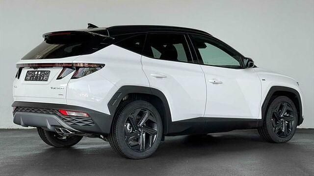 Gebraucht Hyundai Tucson 179 PS (131 kW) 2024 Weiss / atlasweiss zweifarbig SUV
