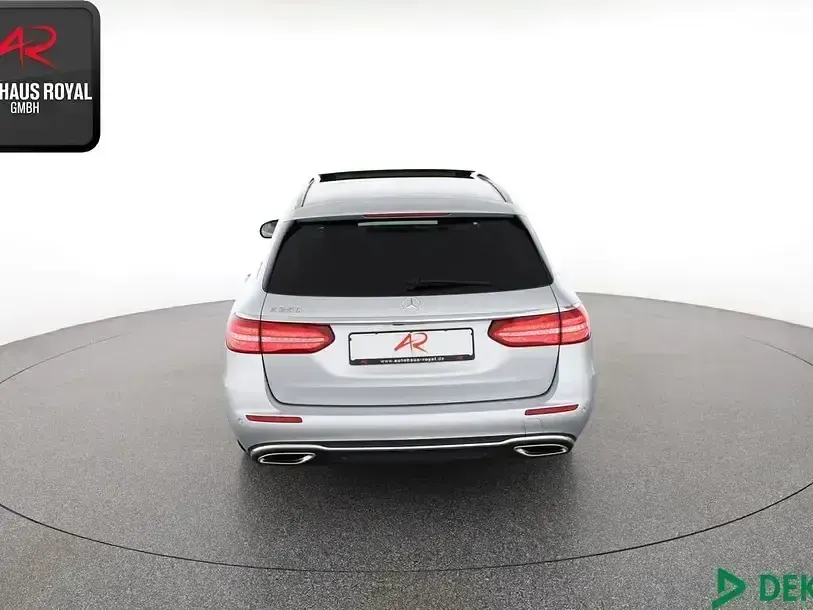 Gebraucht Mercedes E250 Exclusive 211 PS (155 kW) 2017 Iridiumsilber Kombi
