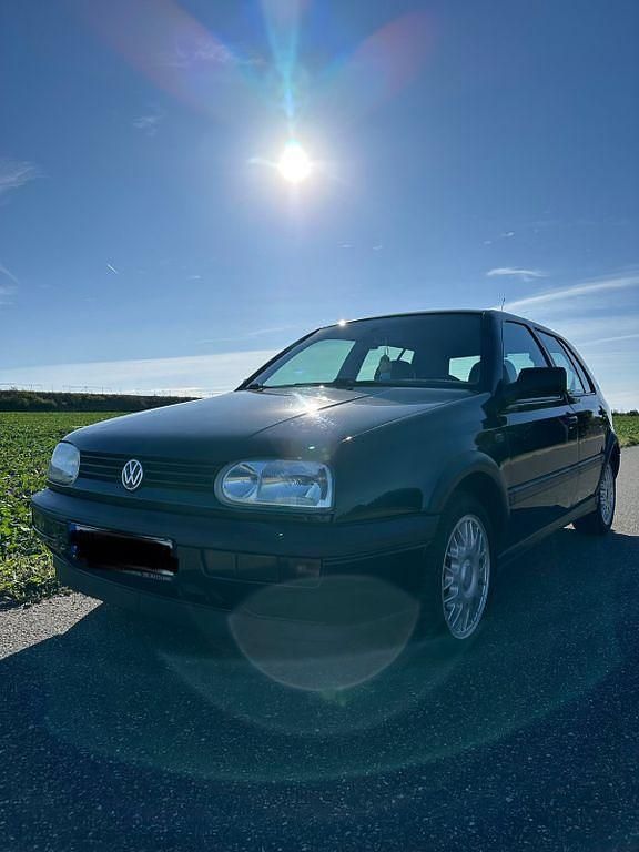 Schwarz Gebraucht 1995 VW Golf III GT Limousine | 7.000 € - Bild 1/4