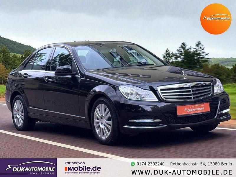 Schwarz Gebraucht 2013 Mercedes C180 Limousine | 13.499 € (Fairer Preis) - Bild 1/4