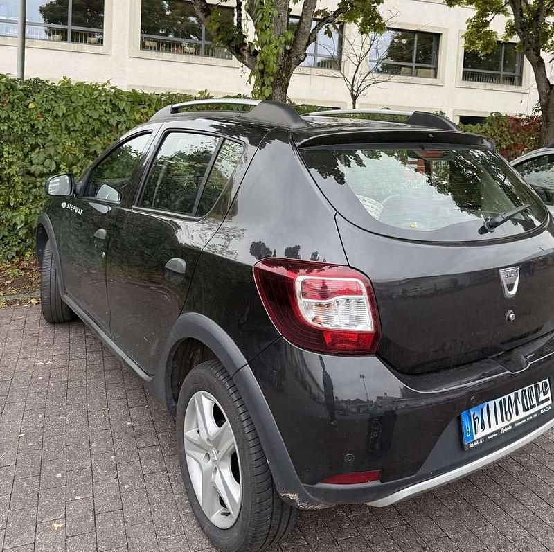 Gebraucht 2013 Dacia Sandero Prestige Kleinwagen | 6.900 € (Fairer Preis) - Bild 1/4