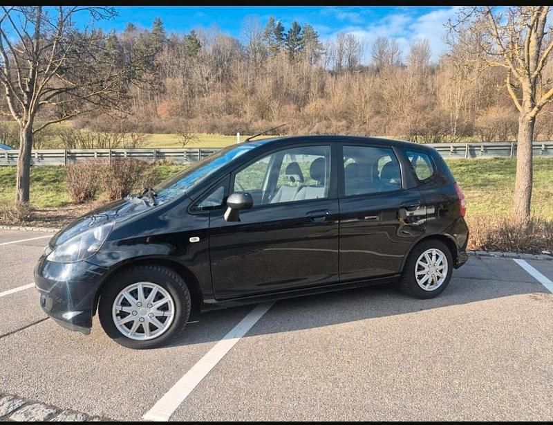 Gebraucht Honda Jazz 78 PS (57 kW) 2007 Schwarz Kleinwagen