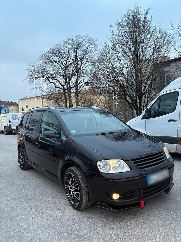 Gebraucht VW Touran 150 PS (110 kW) 2004 Schwarz Van / Kleinbus