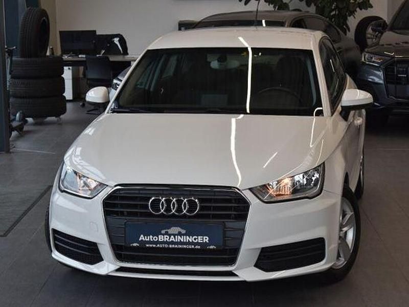 Weiss Gebraucht 2018 Audi A1 Sport Limousine | 11.850 € (Guter Preis) - Bild 1/4