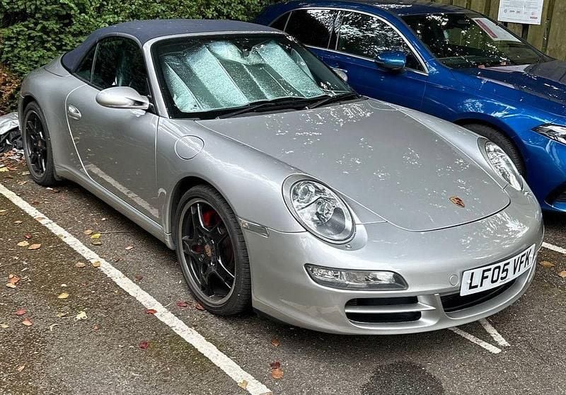 Silber Gebraucht 2005 Porsche 911 Carrera S Cabriolet Cabrio | 40.000 € (Superpreis) - Bild 1/3