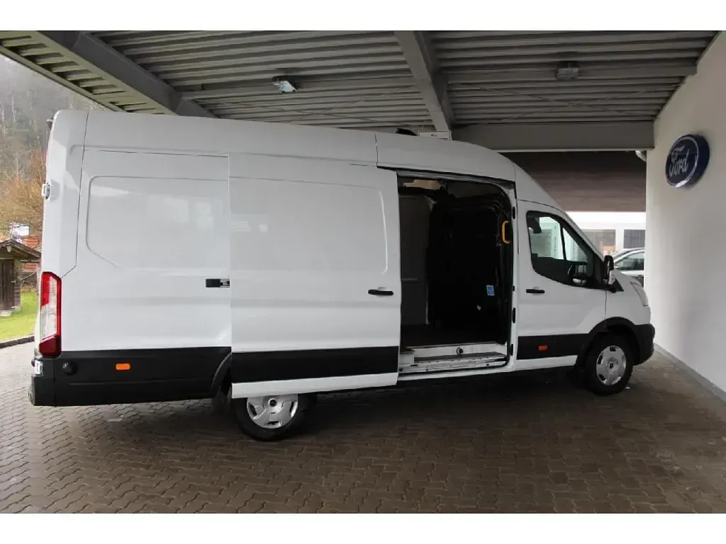 Gebraucht Ford Transit Trend 131 PS (96 kW) 2025 Frostweiß Van