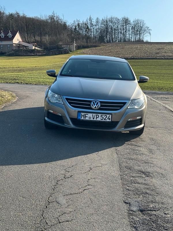 Second-hand VW CC 241 CP (177 kW) 2011 Maro Berlinǎ