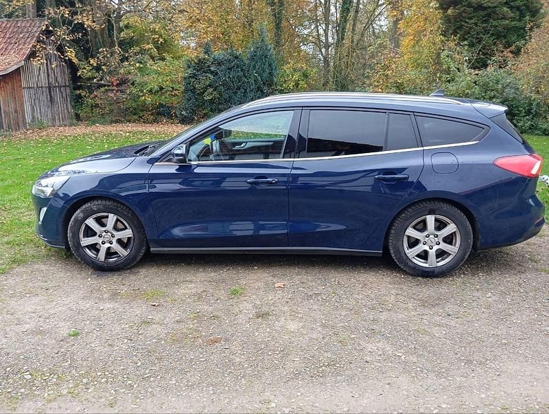 Gebraucht Ford Focus Cool & Connect 120 PS (88 kW) 2020 Blau Kombi