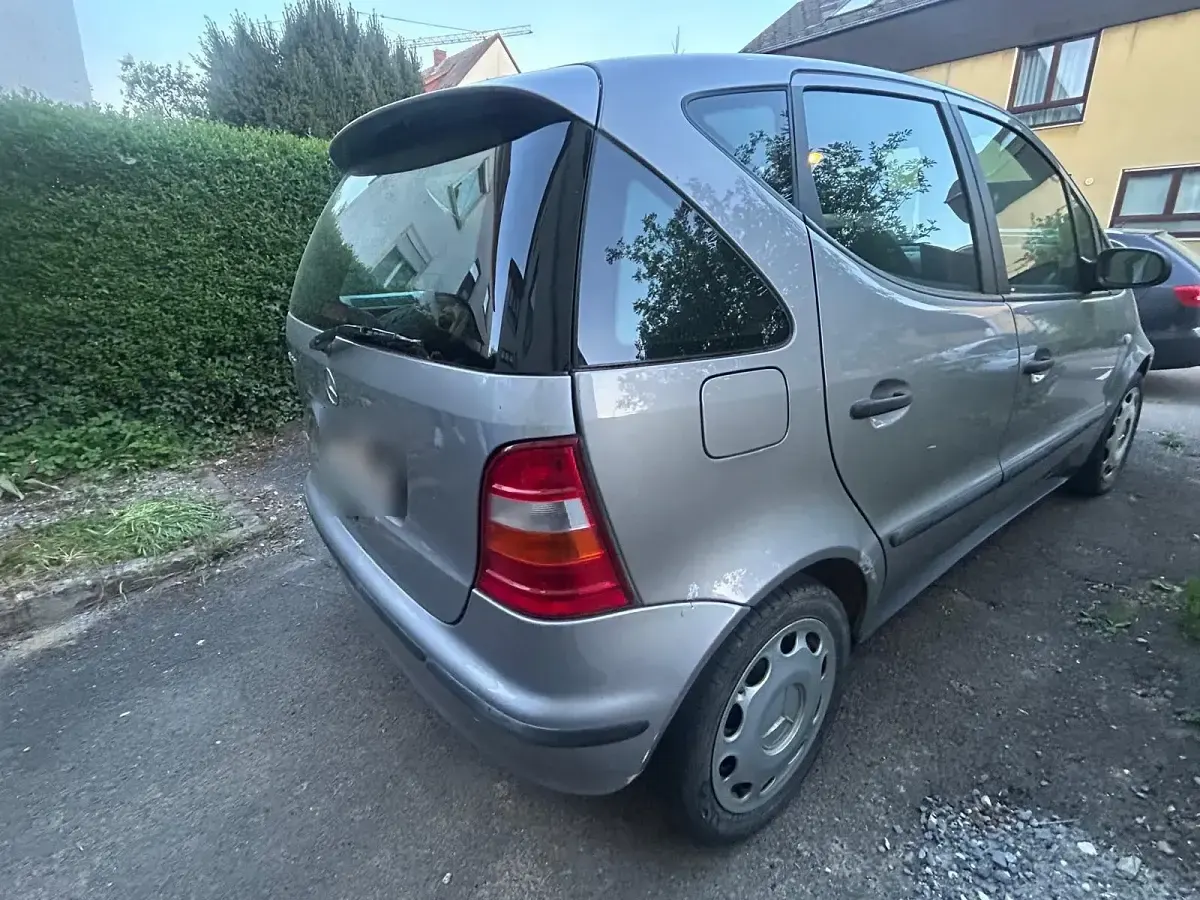 Gebraucht Mercedes A140 82 PS (60 kW) 1999 Andere farben Kleinwagen