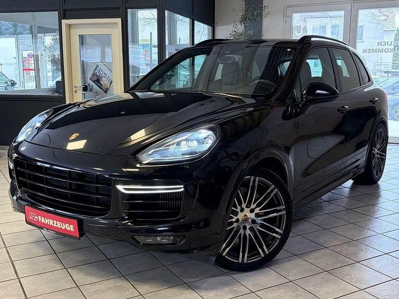 Schwarz Gebraucht 2017 Porsche Cayenne GTS Sport SUV | 39.990 € (Fairer Preis) - Bild 1/4
