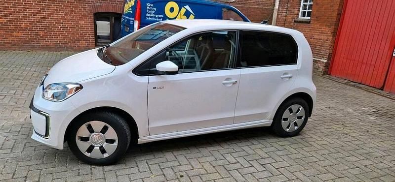 Second-hand VW e-up! R 58 kW (80 CP) 2017 Alb Hatchback