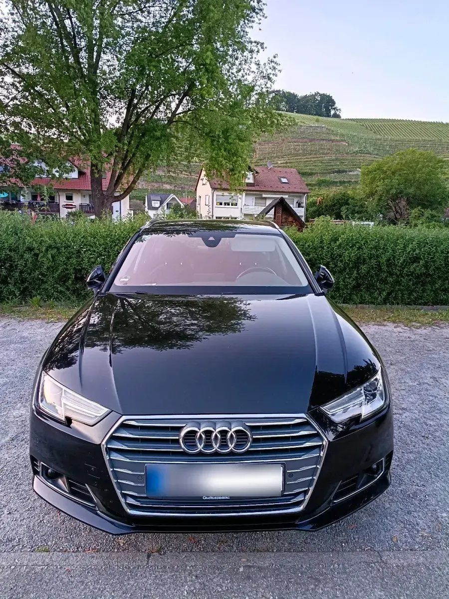 Gebraucht Audi A4 150 PS (110 kW) 2017 Schwarz Kombi