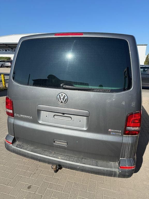 Gebraucht VW Transporter 179 PS (131 kW) 2013 Grau Van