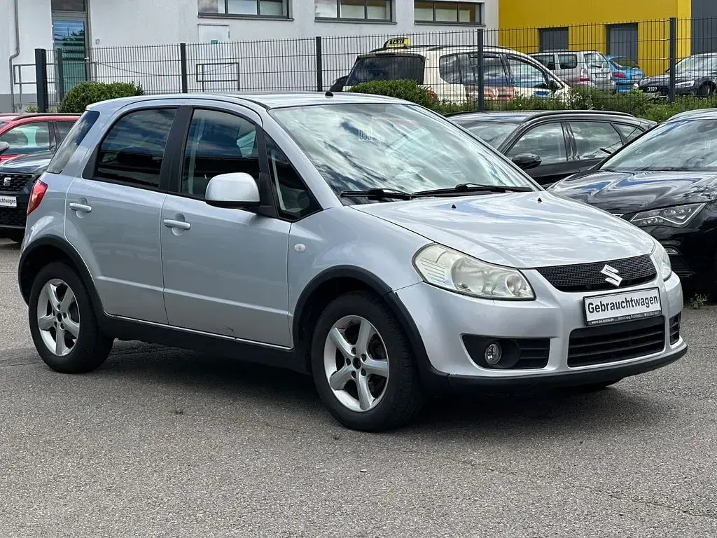 Gebraucht Suzuki SX4 99 PS (72 kW) 2008 Silber metallic (metallic) SUV