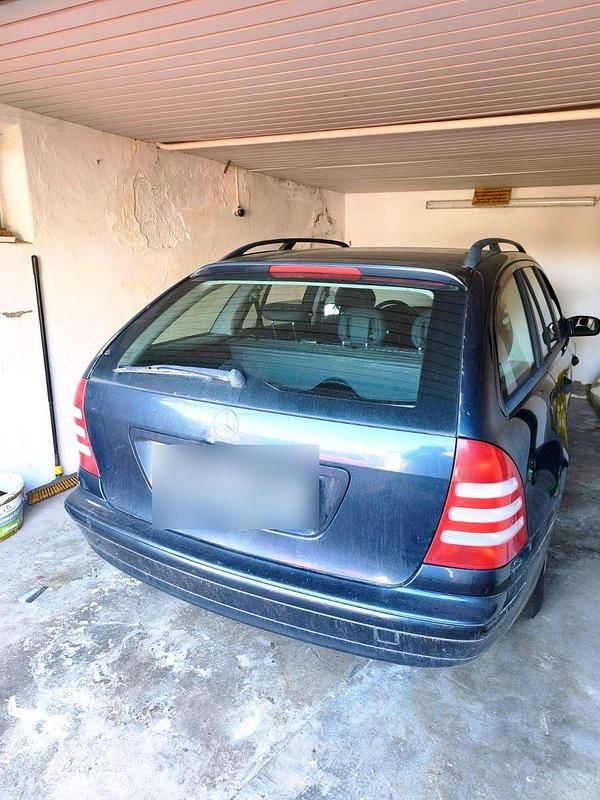 Gebraucht Mercedes C180 122 PS (89 kW) 2001 Blau Kombi