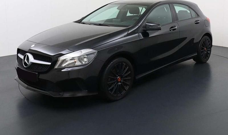 Gebraucht Mercedes A160 90 PS (66 kW) 2016 Schwarz Limousine