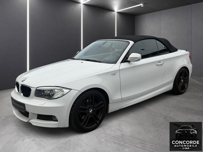 Weiß Gebraucht 2011 BMW 120 Cabriolet M Sport Cabrio | 10.490 € (Etwas zu teuer) - Bild 1/4