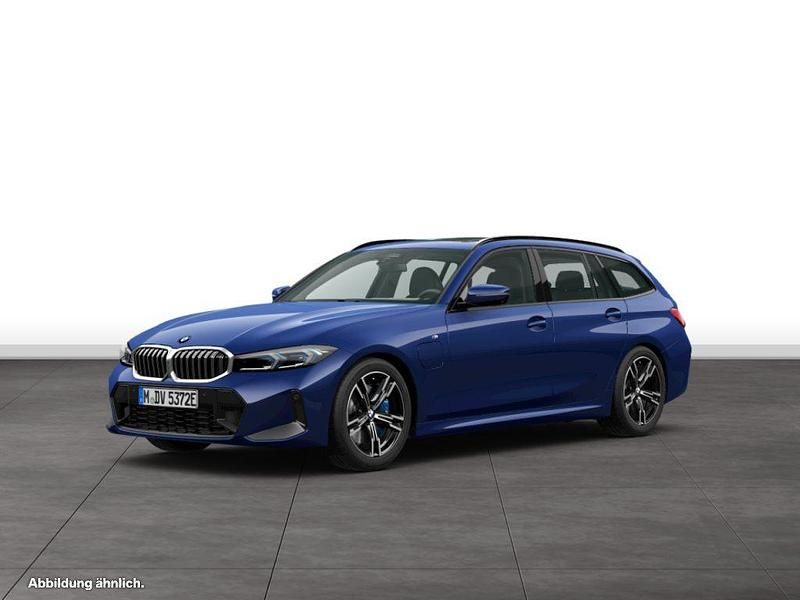 Blau Gebraucht 2024 BMW 330e Kombi | 51.590 € (Teuer) - Bild 1/1
