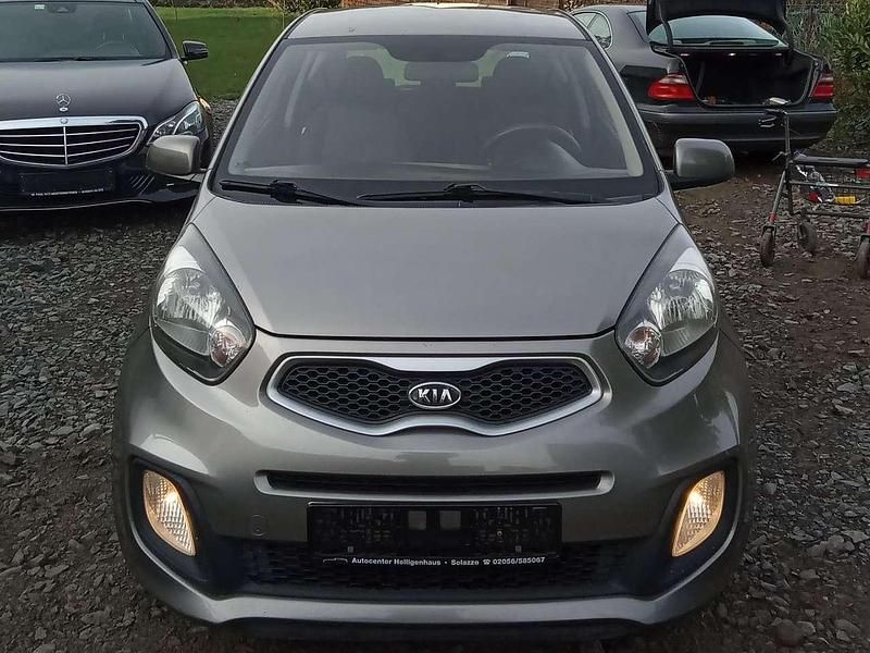 Grau Gebraucht 2012 Kia Picanto Basis Kleinwagen | 2.400 € (Fairer Preis) - Bild 1/4