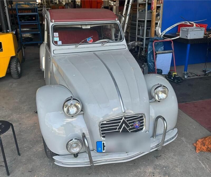 Grau Gebraucht 1963 Citroën 2CV Cabrio | 9.900 € - Bild 1/4