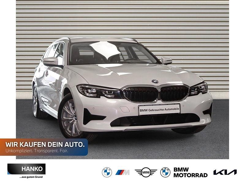 Gebraucht BMW 330e Advantage 292 PS (214 kW) 2022 Mineralweiss Kombi