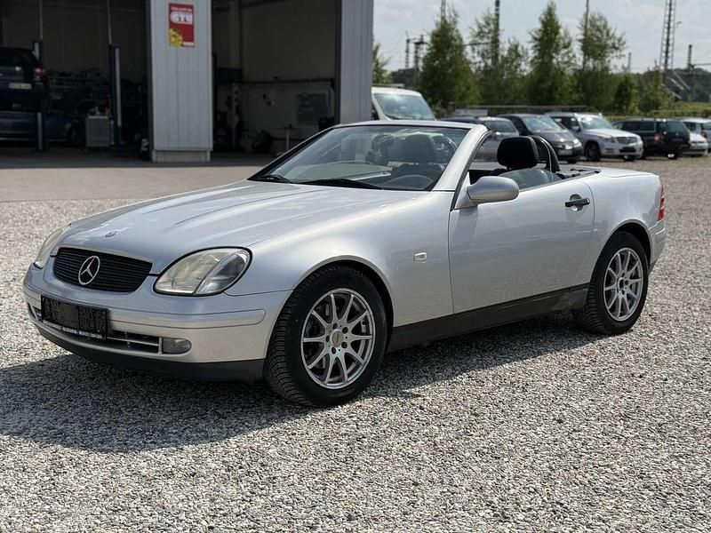 Grau Gebraucht 1999 Mercedes SLK200 Cabrio | 3.000 € (Fairer Preis) - Bild 1/4