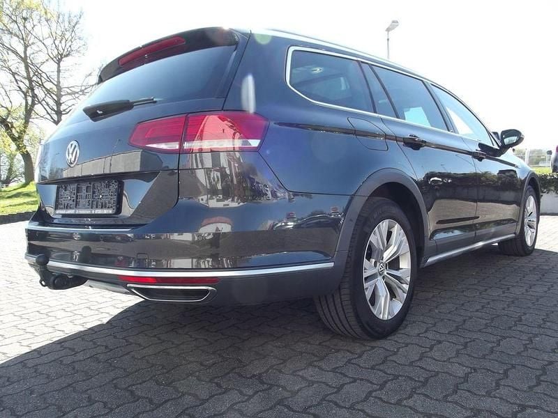 Gebraucht VW Passat Alltrack 190 PS (139 kW) 2018 Grau Kombi