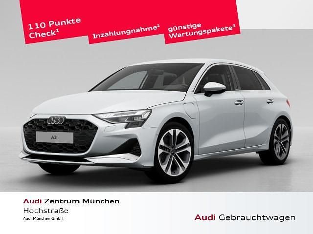 Gletscherweiß metallic Gebraucht 2025 Audi A3 Sportback e-tron Advanced Plus Limousine | 48.002 € - Bild 1/2
