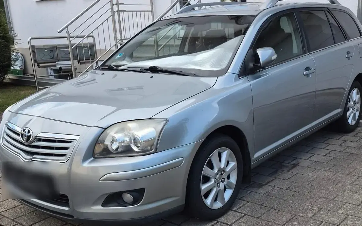 Gebraucht Toyota Avensis 126 PS (92 kW) 2007 Silber Kombi