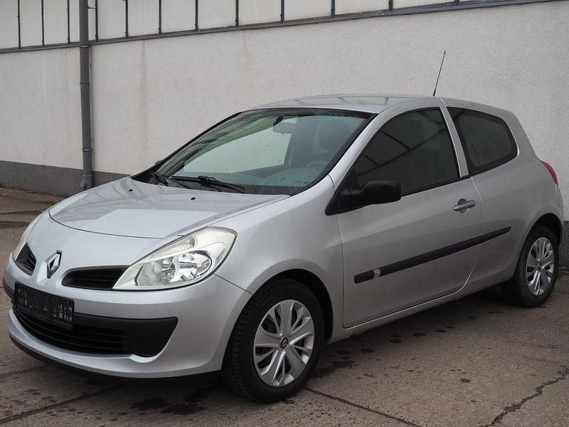 Gebraucht Renault Clio III Extreme 75 PS (55 kW) 2009 Silber Kleinwagen