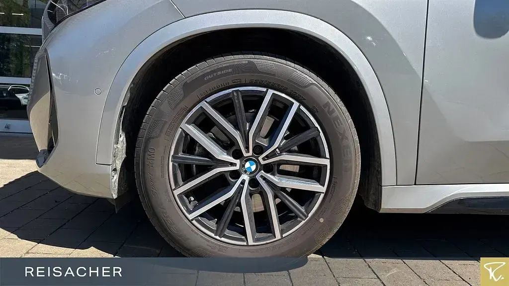 Gebraucht BMW X1 M Sport 197 PS (144 kW) 2023 Spacesilber metallic SUV