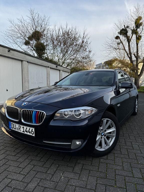 Gebraucht BMW 520 163 PS (119 kW) 2011 Blau Kombi