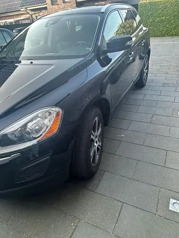 Gebraucht Volvo XC60 Summum 163 PS (119 kW) 2012 Schwarz SUV