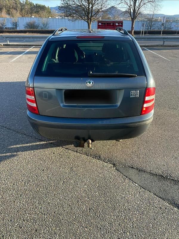 Gebraucht Skoda Fabia 75 PS (55 kW) 2005 Grau Limousine