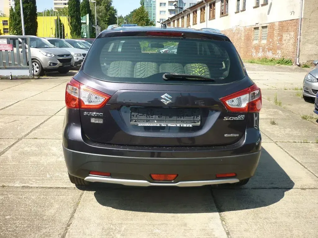 Gebraucht Suzuki SX4 S-Cross Comfort 120 PS (88 kW) 2014 Violett SUV