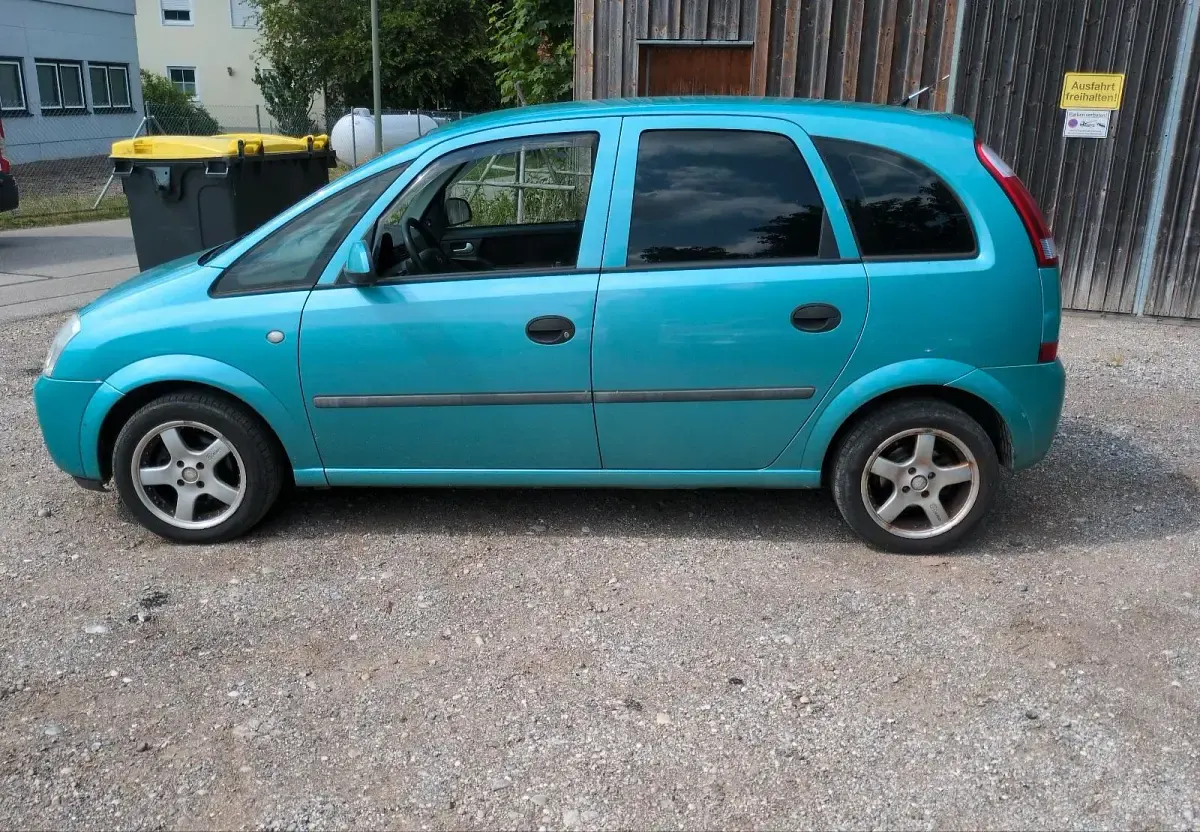 Gebraucht Opel Meriva 84 PS (61 kW) 2003 Grün Van / Kleinbus