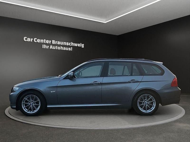 Gebraucht BMW 320 M Sport 184 PS (135 kW) 2012 Grau Kombi