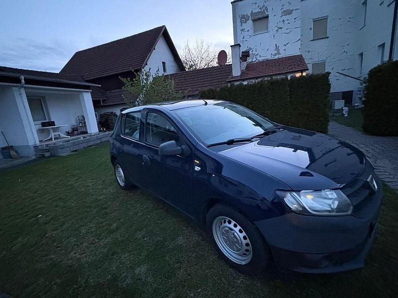 Gebraucht Dacia Sandero 75 PS (55 kW) 2013 Blau Kleinwagen