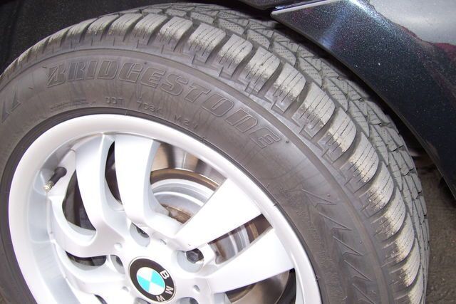 Gebraucht BMW 318 Exclusive 194 PS (142 kW) 2011 Schwarz metallic Limousine