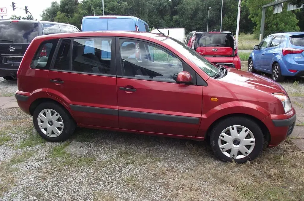 Gebraucht Ford Fusion Ambiente 90 PS (66 kW) 2007 Rot Kleinwagen