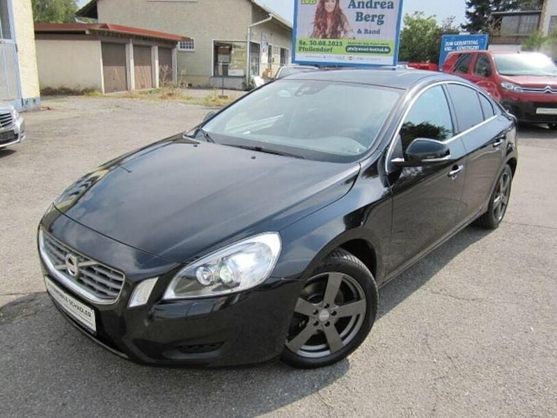 Black sapphire Gebraucht 2012 Volvo S60 Momentum Limousine | 7.500 € (Fairer Preis) - Bild 1/4