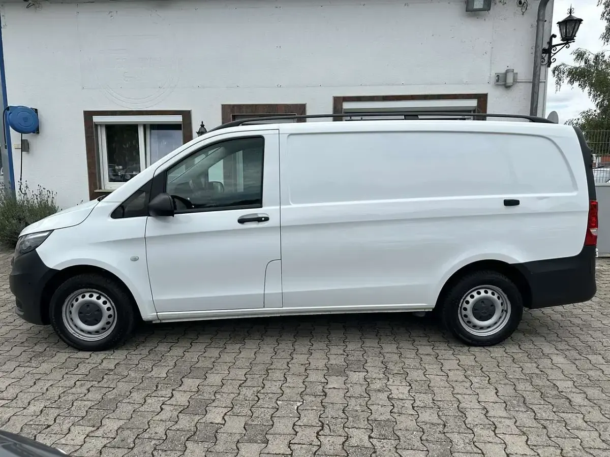 Gebraucht Mercedes Vito 163 PS (119 kW) 2018 Weiß Van