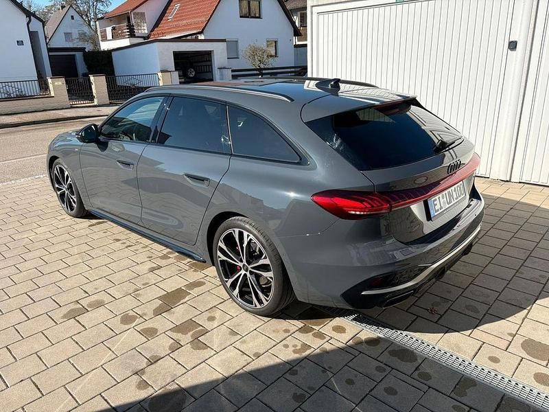 Gebraucht Audi A5 Edition .1 150 PS (110 kW) 2025 Grau Kombi
