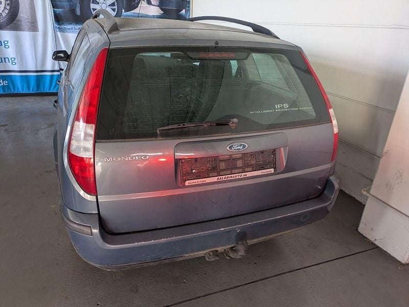 Gebraucht Ford Mondeo Ambiente 145 PS (106 kW) 2001 Limousine