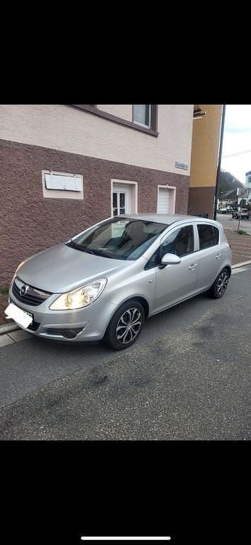 Silber Gebraucht 2008 Opel Corsa Limousine | 2.499 € (Etwas zu teuer) - Bild 1/4