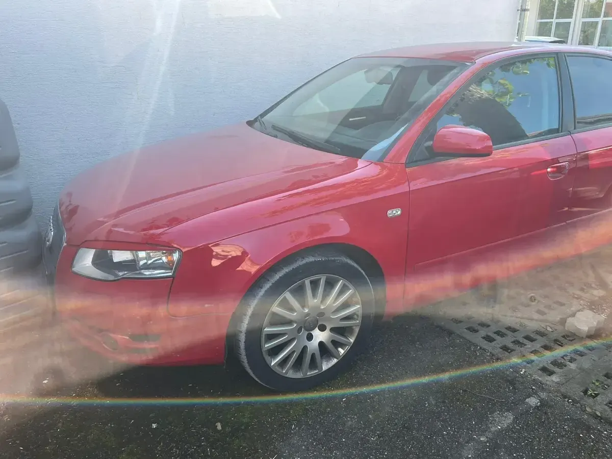Gebraucht Audi A4 256 PS (188 kW) 2006 Rot Limousine