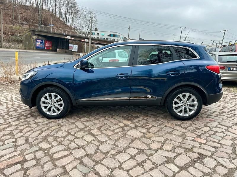 Gebraucht Renault Kadjar Collection 131 PS (96 kW) 2018 Blau cosmos SUV