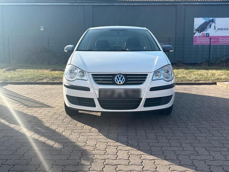 Gebraucht VW Polo 60 PS (44 kW) 2007 Weiß Kleinwagen